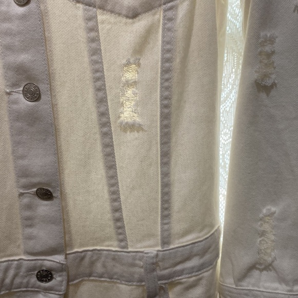 FASHIONOVA(NWT)-WHITE ‘DISTRESSED’ COTTON DENIM JUMPSUIT - Picture 7 of 11